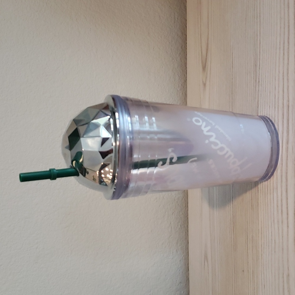 Rare Starbucks tumbler 2012 16oz. Dome lid with Straw. Frappuccino